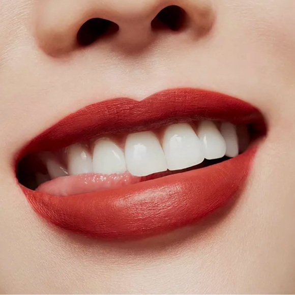 MAC Chili Addict Retro Matte Lipcolor - Picture 2 of 2